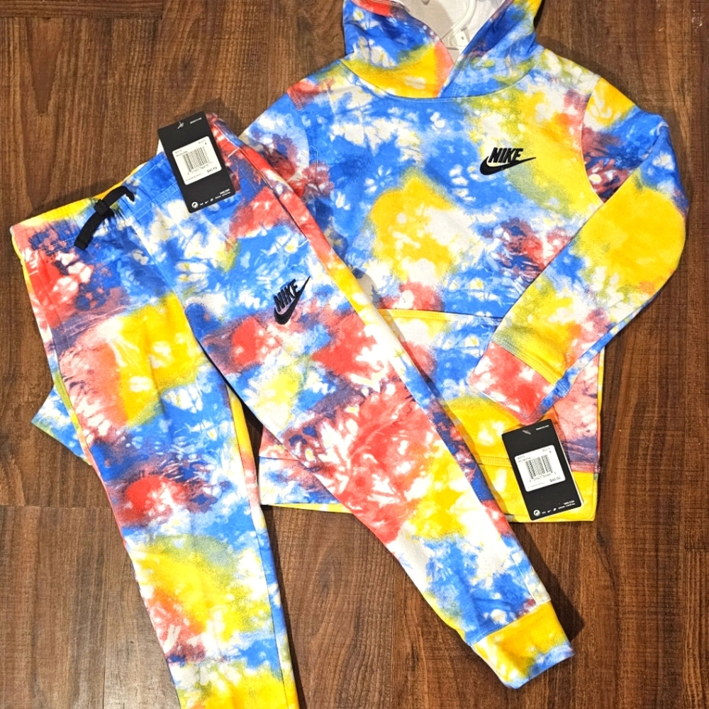 Nike Hoodie outfit